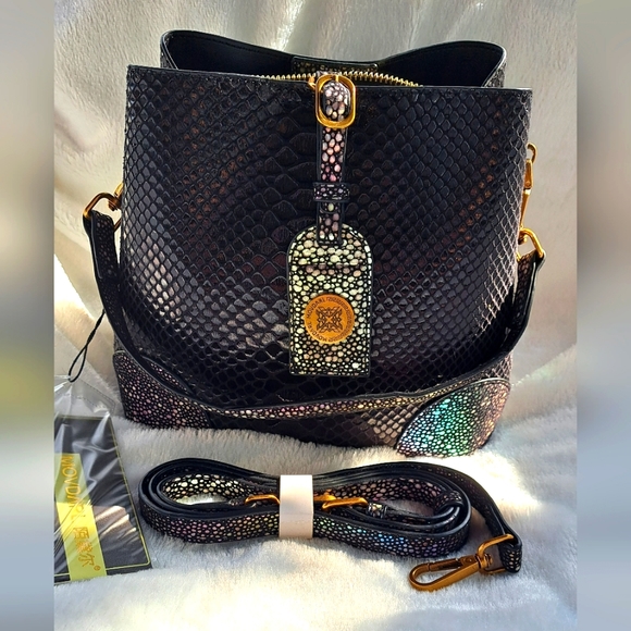 NWT TRENDY Bucket Bag - Picture 1 of 10